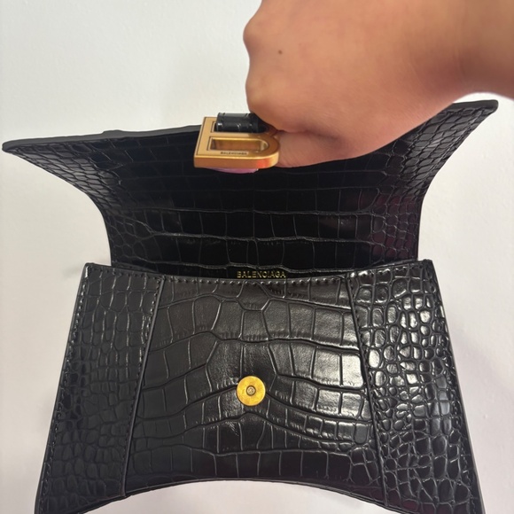 Balenciaga Women’s Hourglass Handbag - Picture 3 of 9